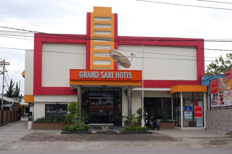 Front Hotel